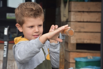 Naar de appelboerderij Hof 't klokhuis